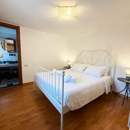 Attico Esclusivo Piazza Delle Erbe - Santa Anastasia *