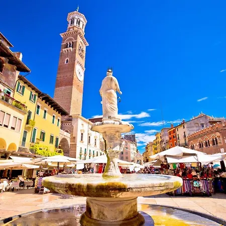 Attico Esclusivo Piazza Delle Erbe - Santa Anastasia *